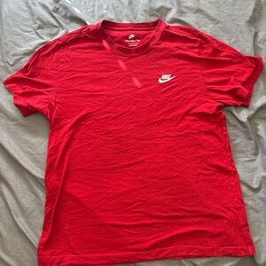 Nike Men's Red T-Shirt